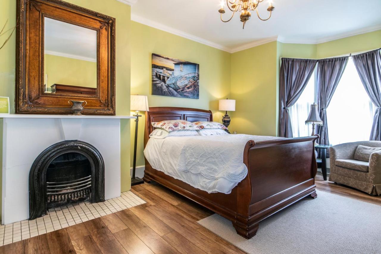 The Elizabeth Manor Guesthouse Saint-Jean de Terre-Neuve Chambre photo