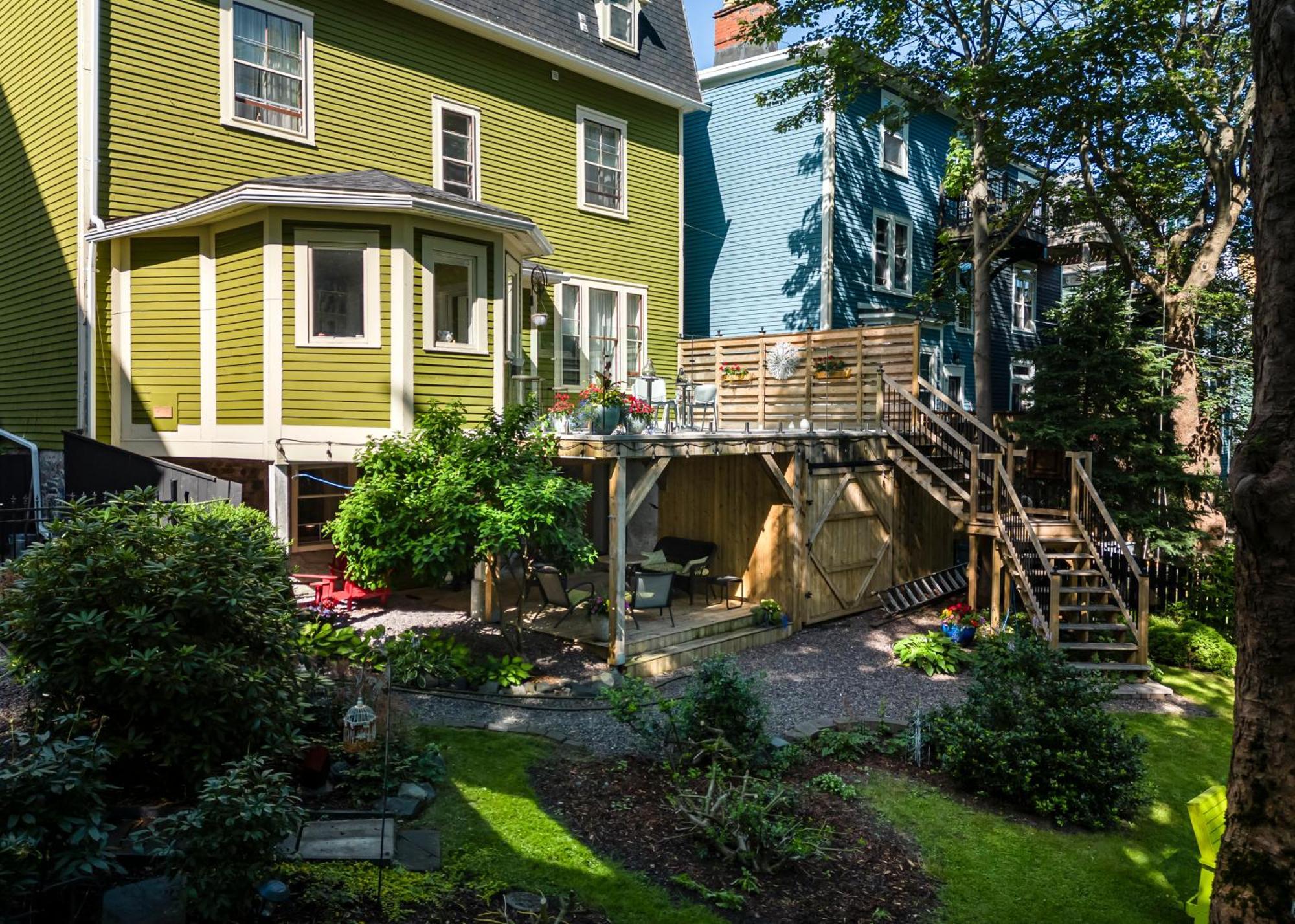 The Elizabeth Manor Guesthouse Saint-Jean de Terre-Neuve Extérieur photo