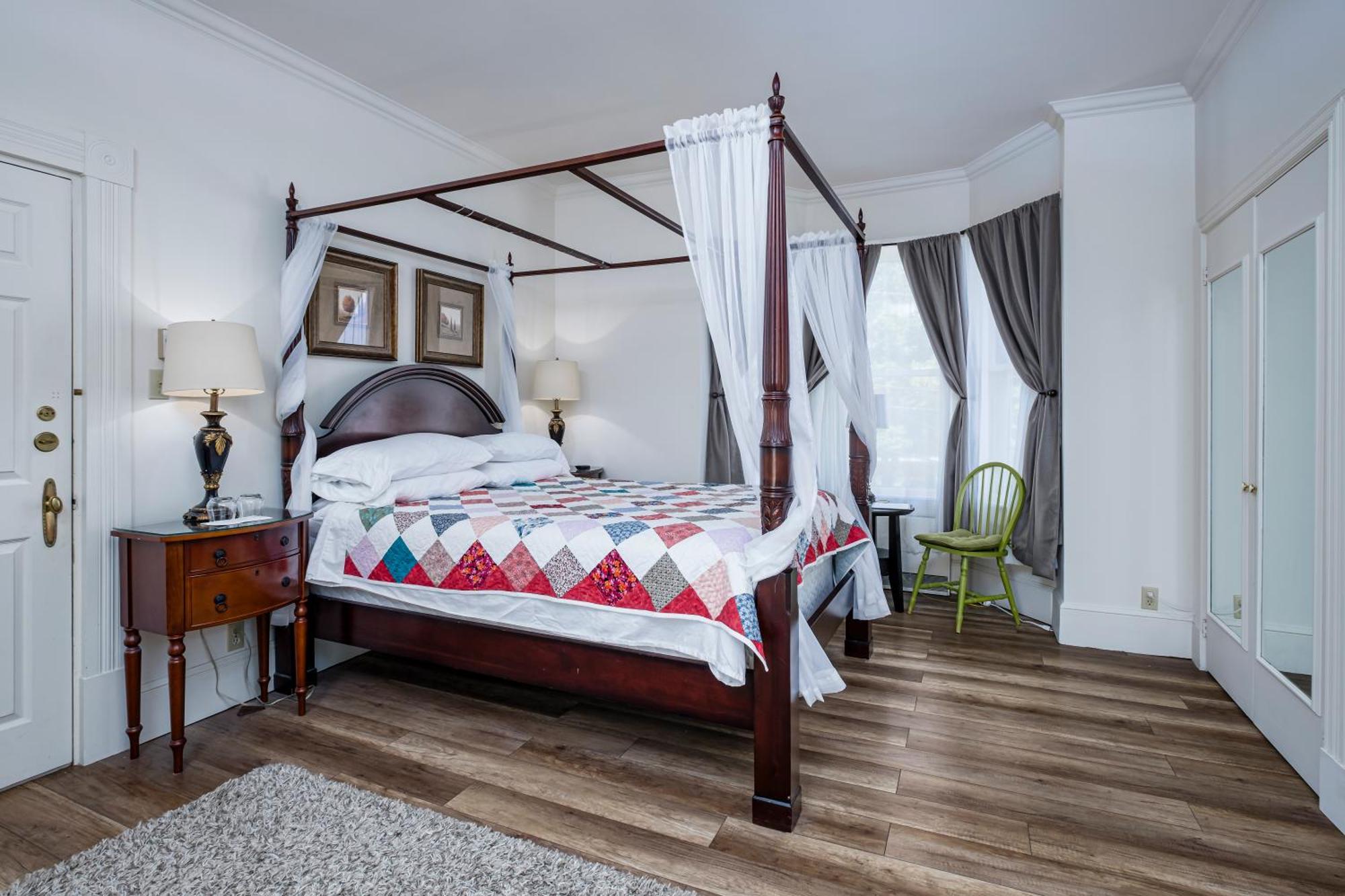 The Elizabeth Manor Guesthouse Saint-Jean de Terre-Neuve Extérieur photo