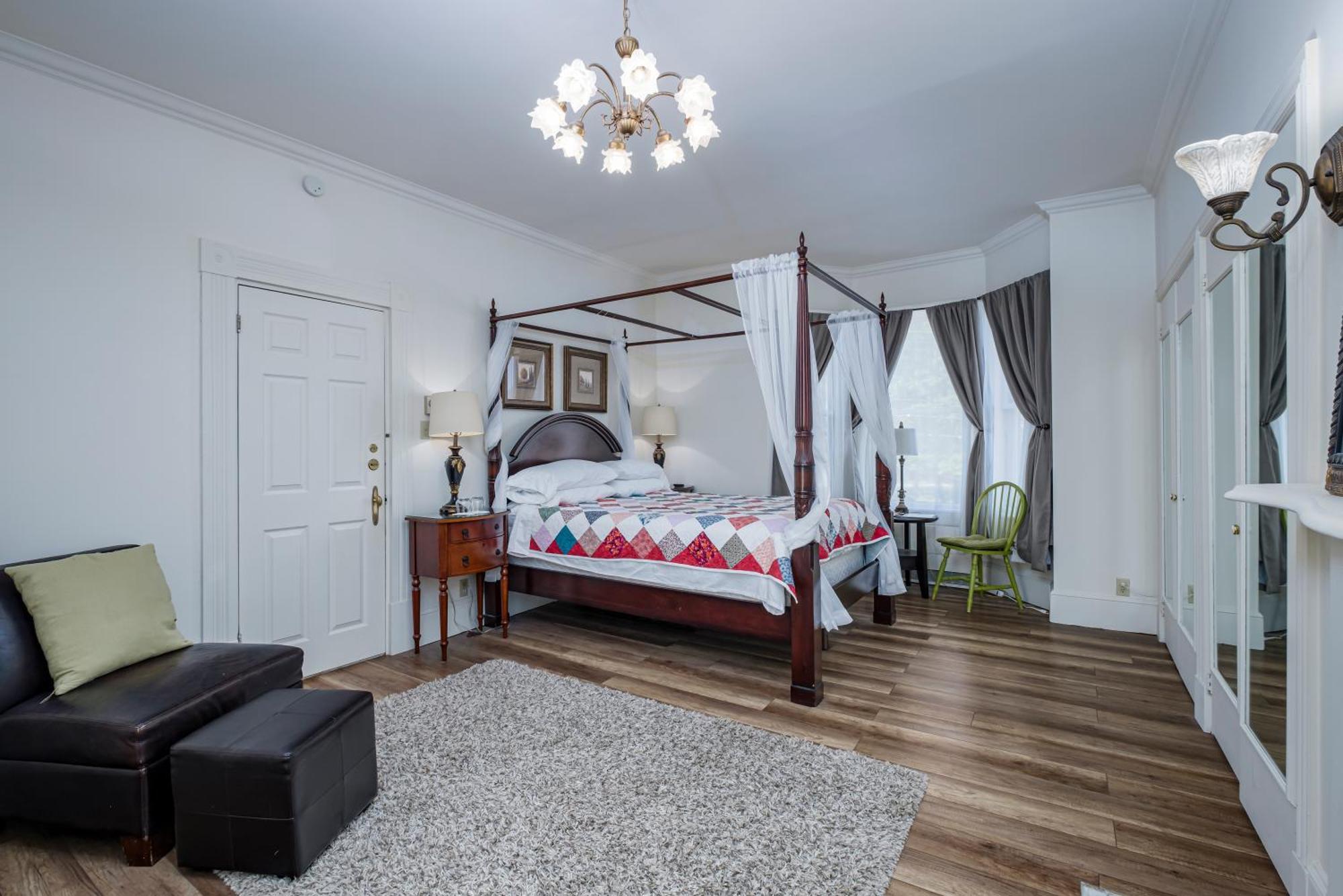 The Elizabeth Manor Guesthouse Saint-Jean de Terre-Neuve Extérieur photo