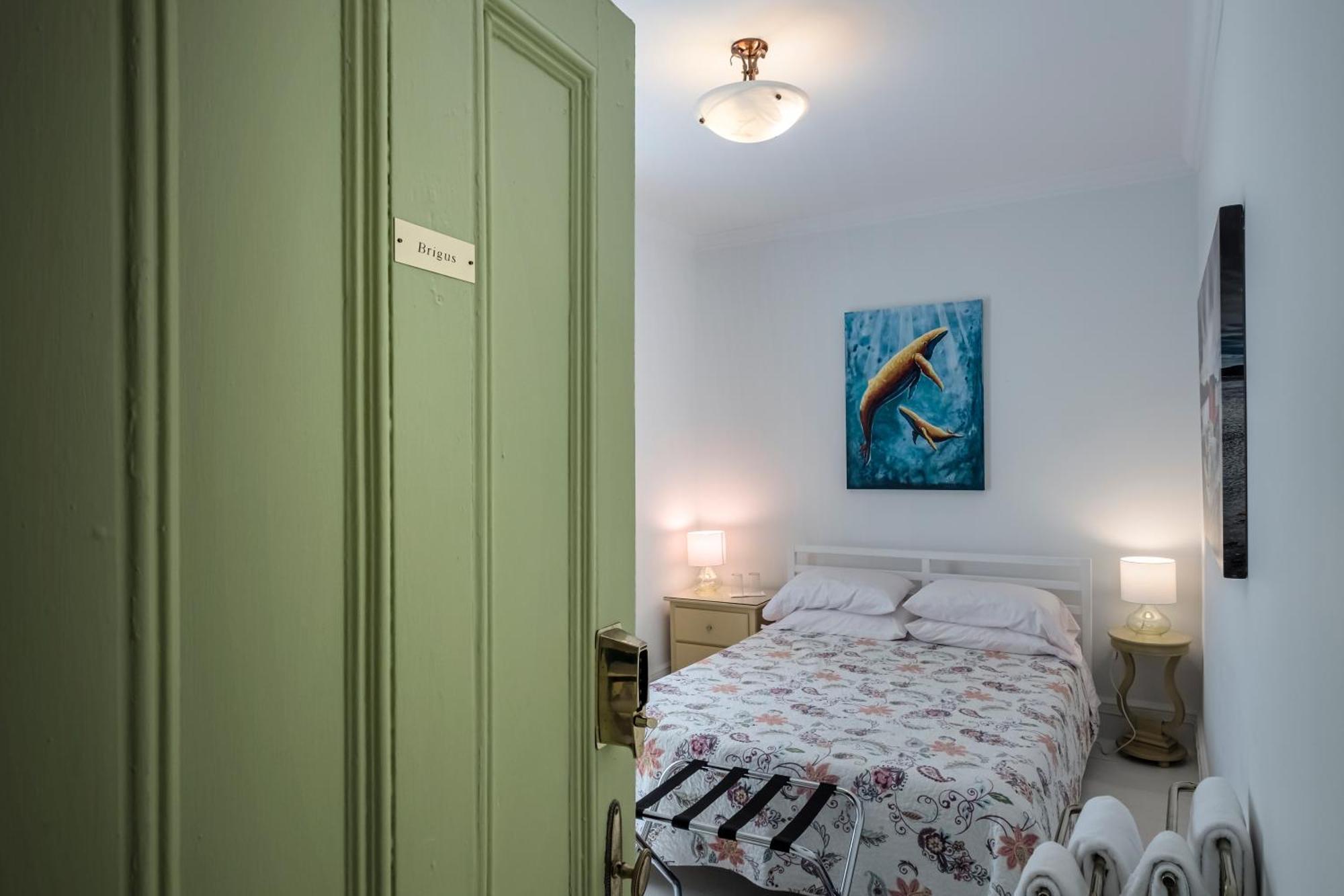 The Elizabeth Manor Guesthouse Saint-Jean de Terre-Neuve Extérieur photo