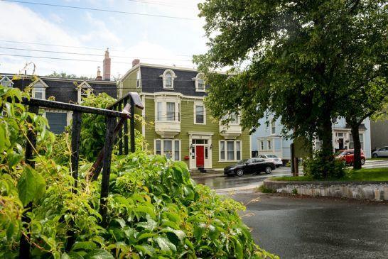 The Elizabeth Manor Guesthouse Saint-Jean de Terre-Neuve Extérieur photo
